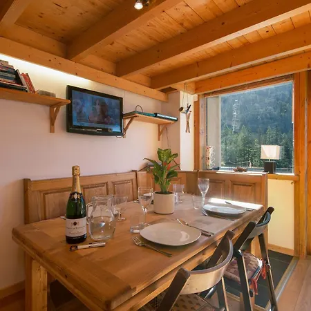 Grand Roc - Campanules 213 - Happy Chamonix